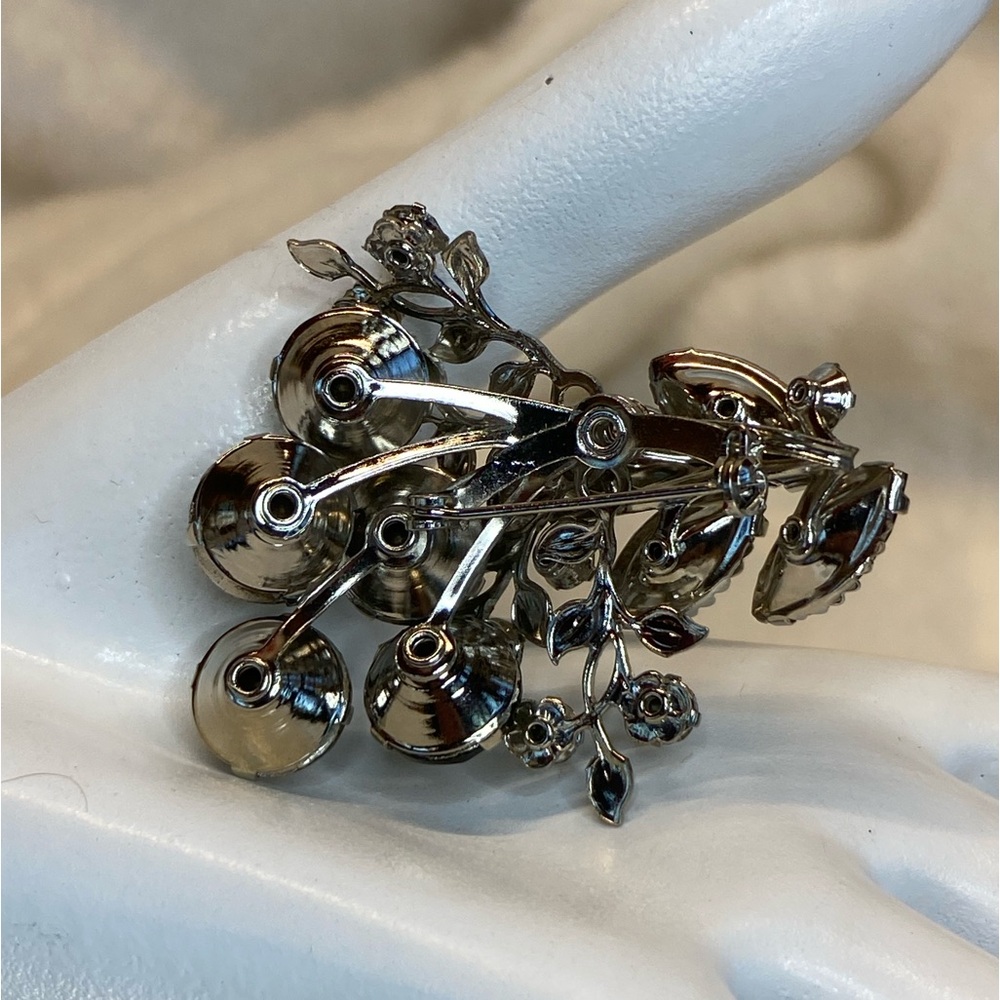 Estate Vintage 1950-1960s Prong Set Aurora Borealis Rhinestone Brooch Pin Smokey - Picture 5 of 9